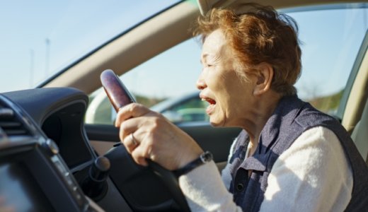 「札幌厚別区ひき逃げ犯」佐藤昌次郎（８２）。増田喜代子さんを横断歩道でひいて1キロひきずる。人と接触したのも分からない？