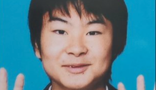 【ボーガン殺人事件】留置所で黙々と筋トレとストレッチにはげむ「野津英滉」。美魔女の母親と弟との確執が原因か