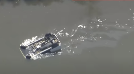 車に多額の保険かけ川に転落。友人3人で保険金搾取の予定が1人脱出できず溺死。傷害致死で2人逮捕。