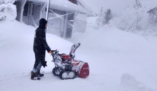 北海道で除雪機をめぐる事故が相次ぐ。江別では除雪機が燃えて火事。留萌では87歳の男性が一酸化中毒で亡くなる。